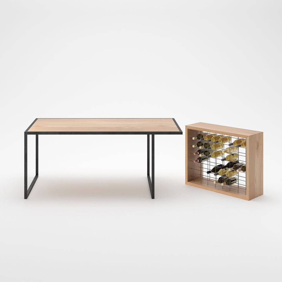Tavolo Design Industriale con porta vini